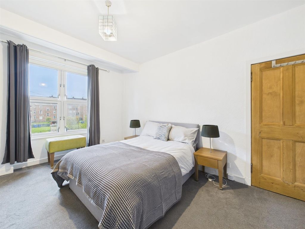 Property photo 3 of 17 Cam03782G0-Pr0215-Still019_Alt.Jpg