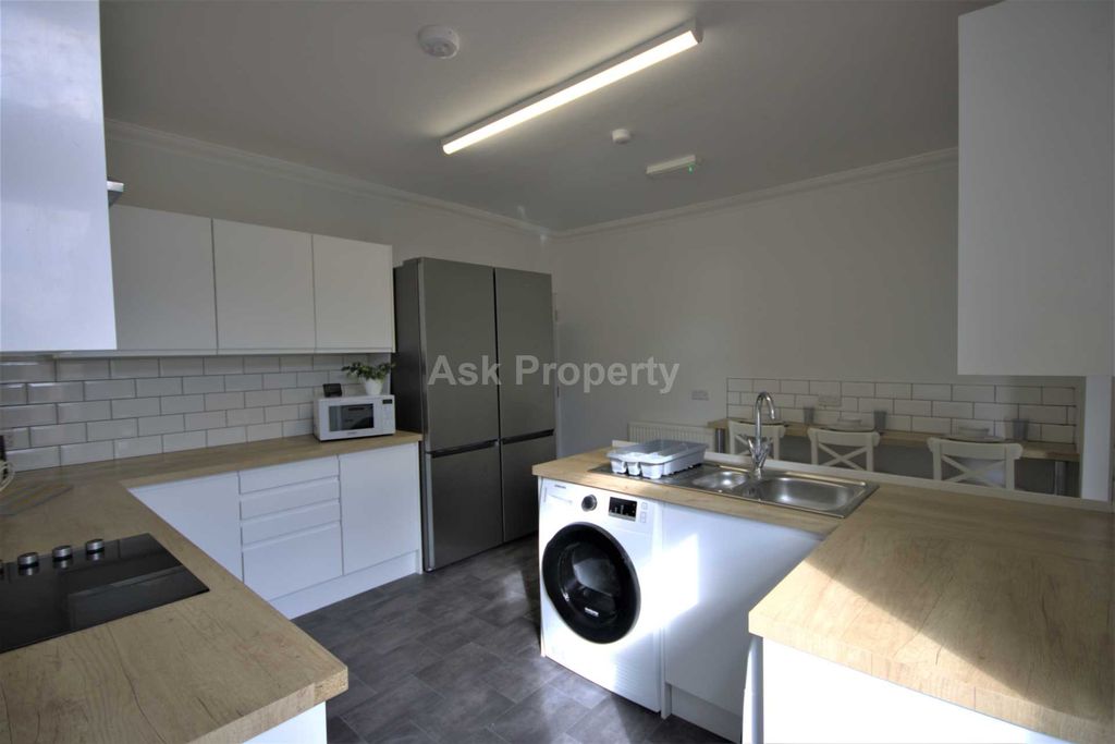 Property photo 2 of 2