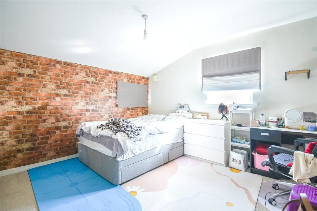 Property photo 1 of 5 4Df3F3E902672B2d0c10cc650E7A4F6F52587ee5.Jpg