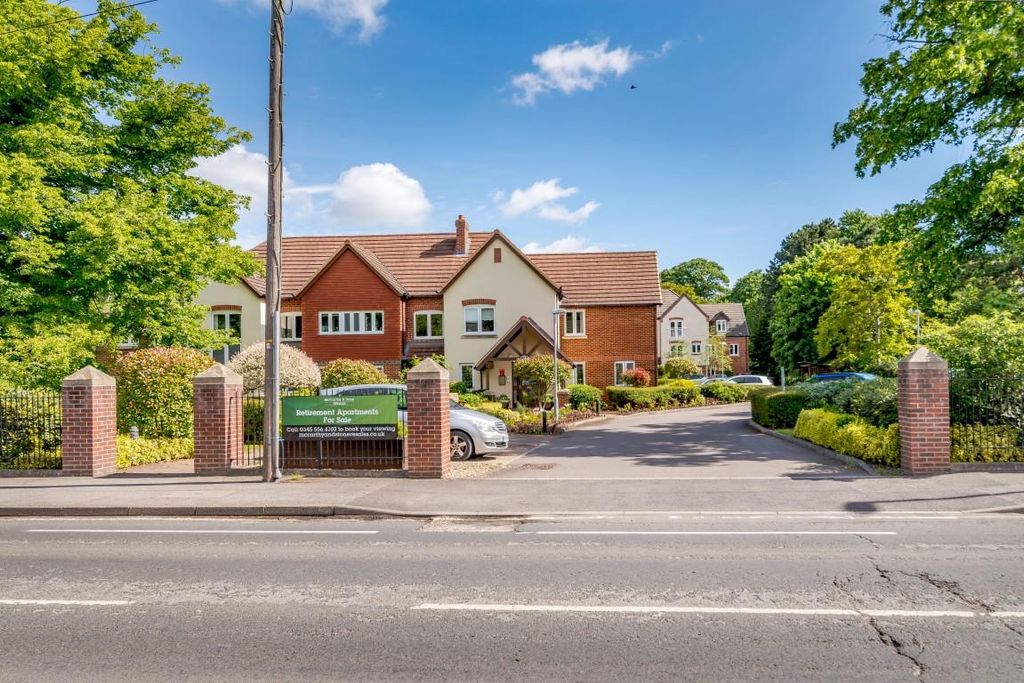 Property photo 1 of 25 8508942-Exterior10 (Medium).Jpg