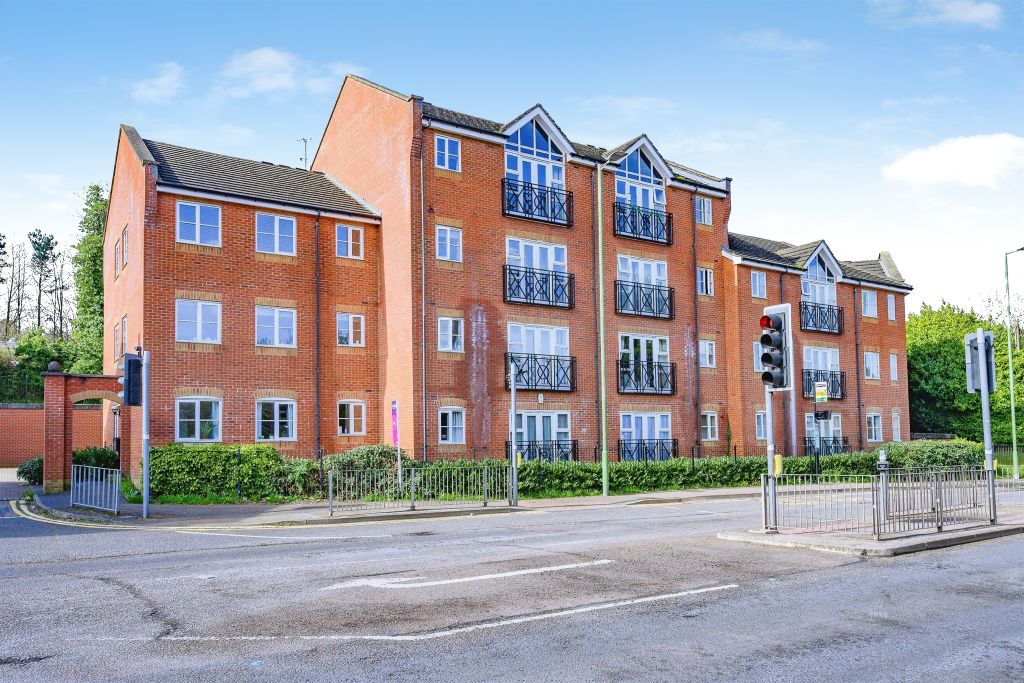 Property photo 1 of 15