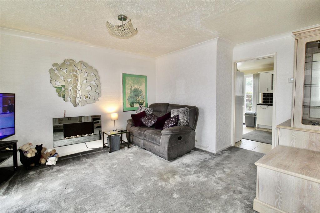 Property photo 3 of 16 7 Chil New L1.Jpg