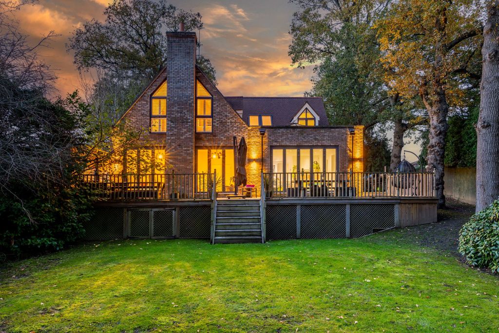 Property photo 2 of 23