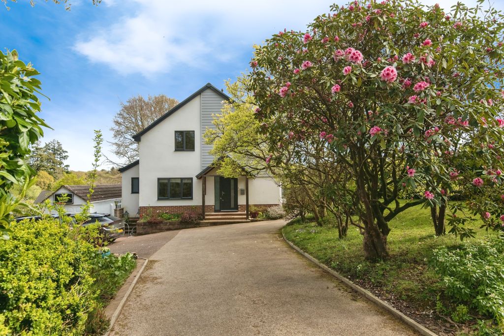 Property photo 2 of 16
