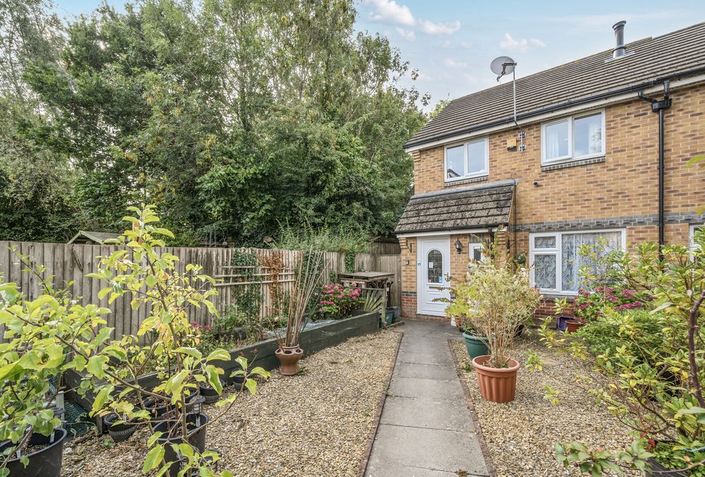 Property photo 1 of 18 1335665-2-6895B77...