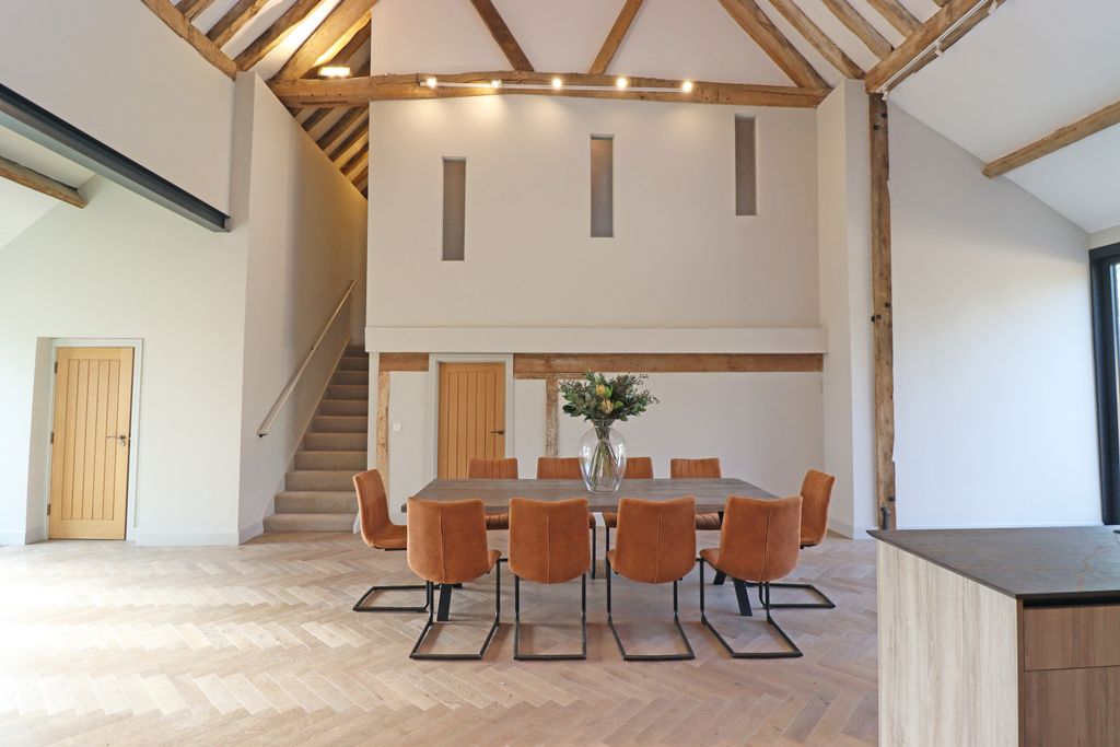 Property photo 2 of 20 Dining Area