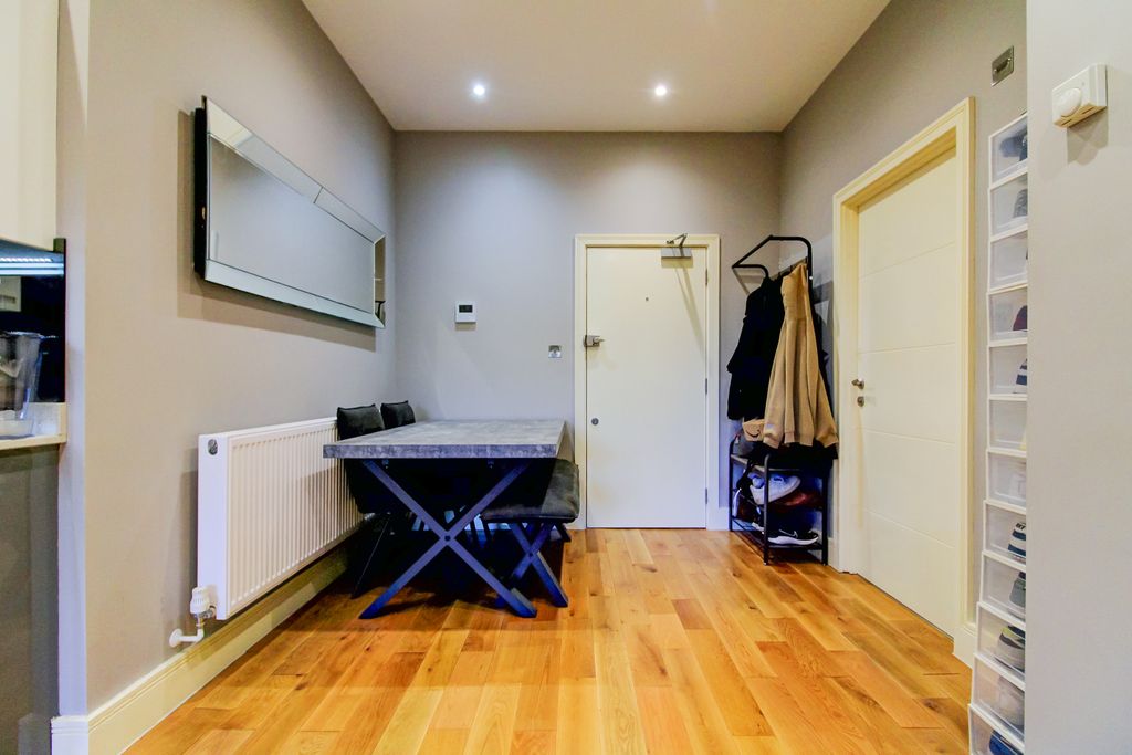 Property photo 3 of 9 Picture No. 01