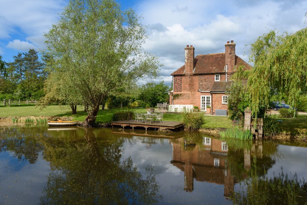 Property photo 1 of 37 4473132