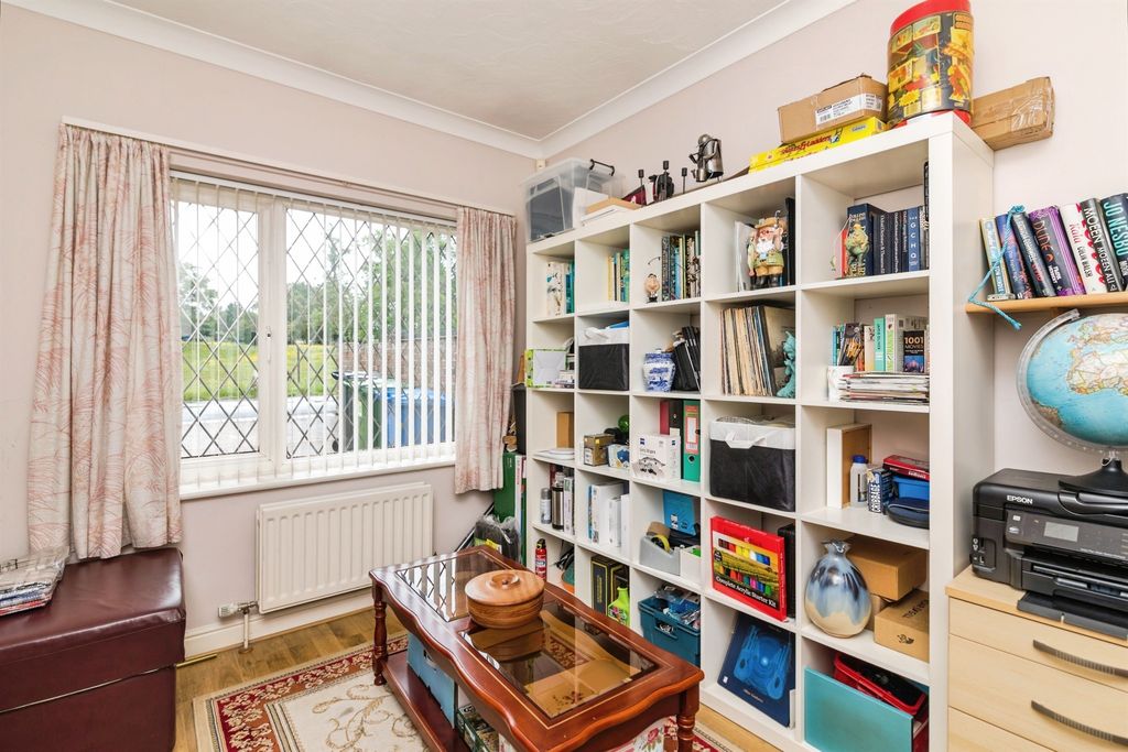 Property photo 3 of 17