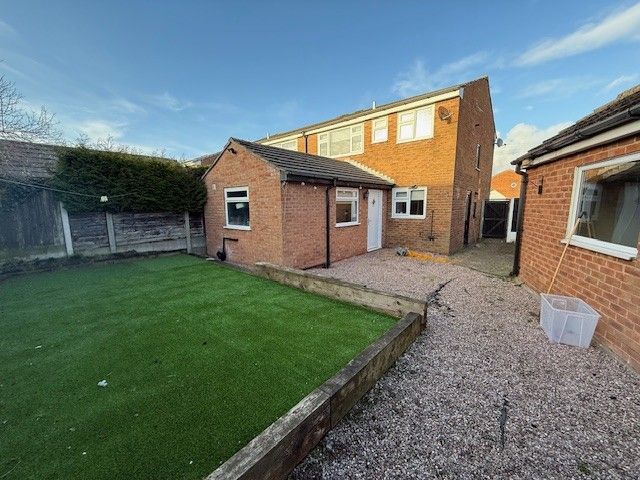 Property photo 2 of 12 Photo