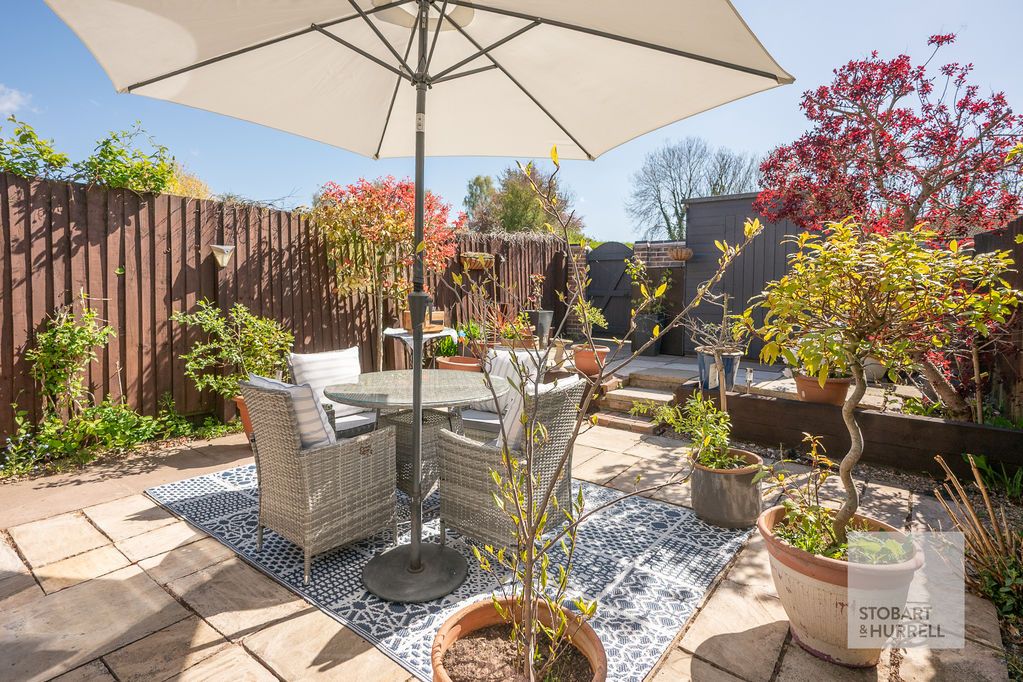 Property photo 3 of 16 Alfresco Dining