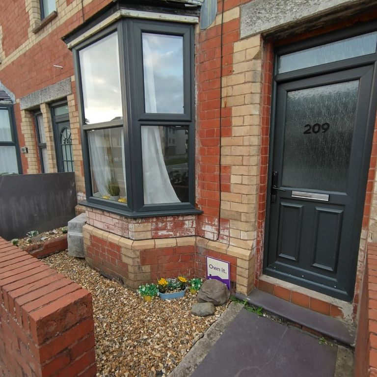Property photo 1 of 8