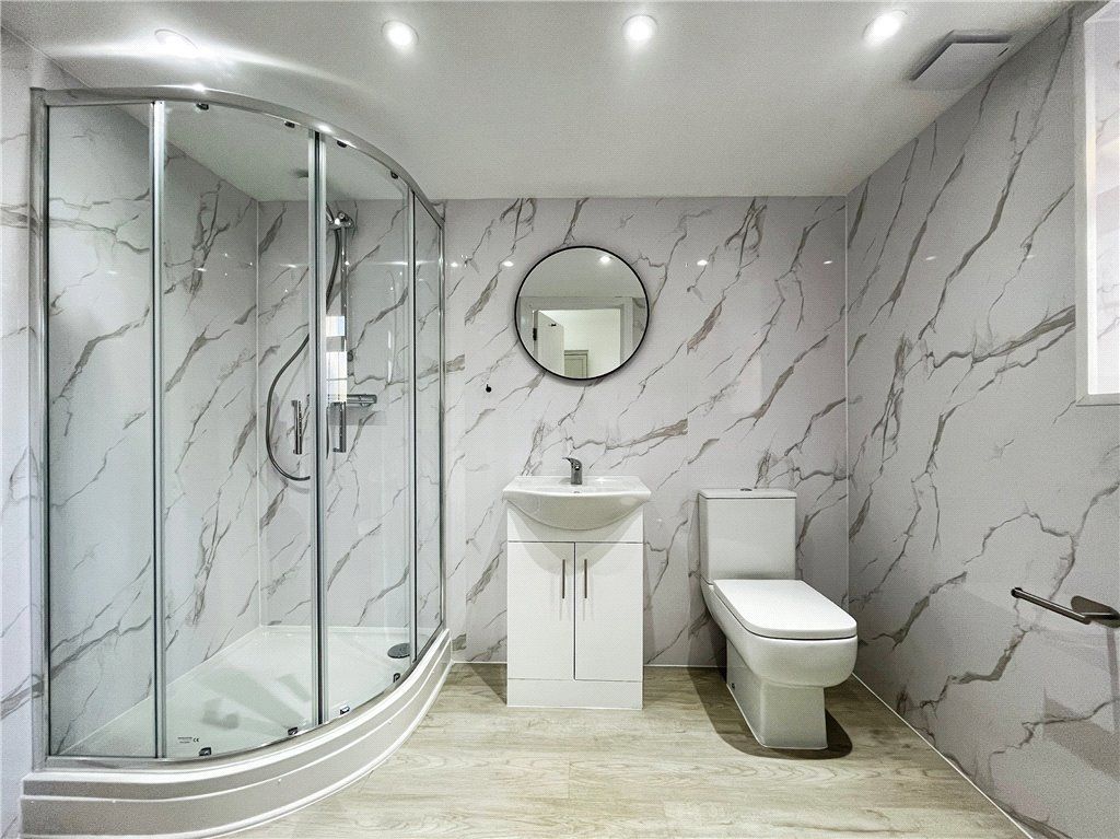 Property photo 2 of 4 En-Suite