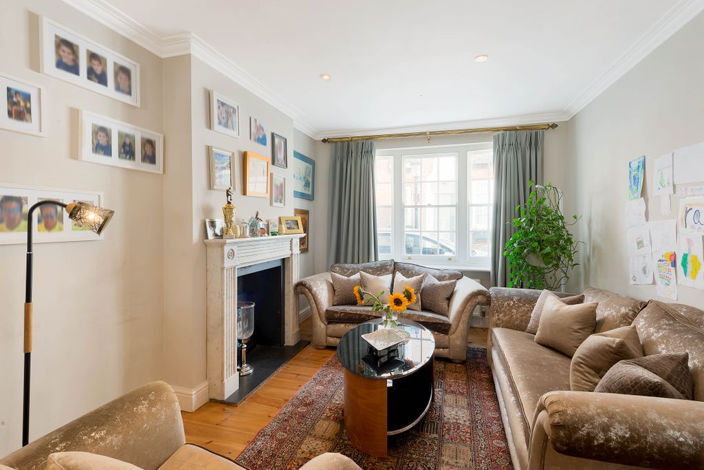 Property photo 2 of 10 Awinship-6507-03-High