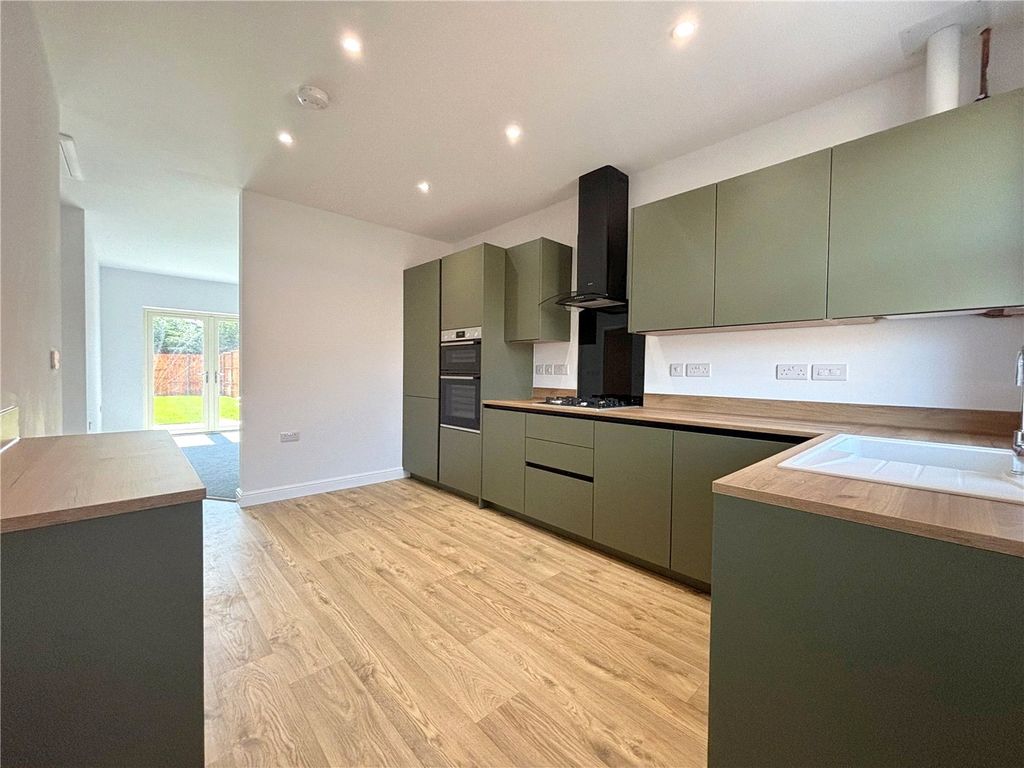 Property photo 3 of 10 Picture No. 10