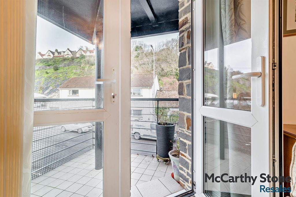 Property photo 3 of 19 Balcony