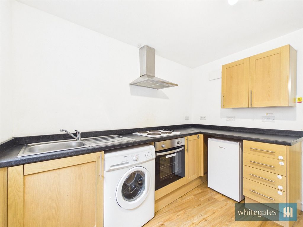 Property photo 3 of 8 Picture No. 04