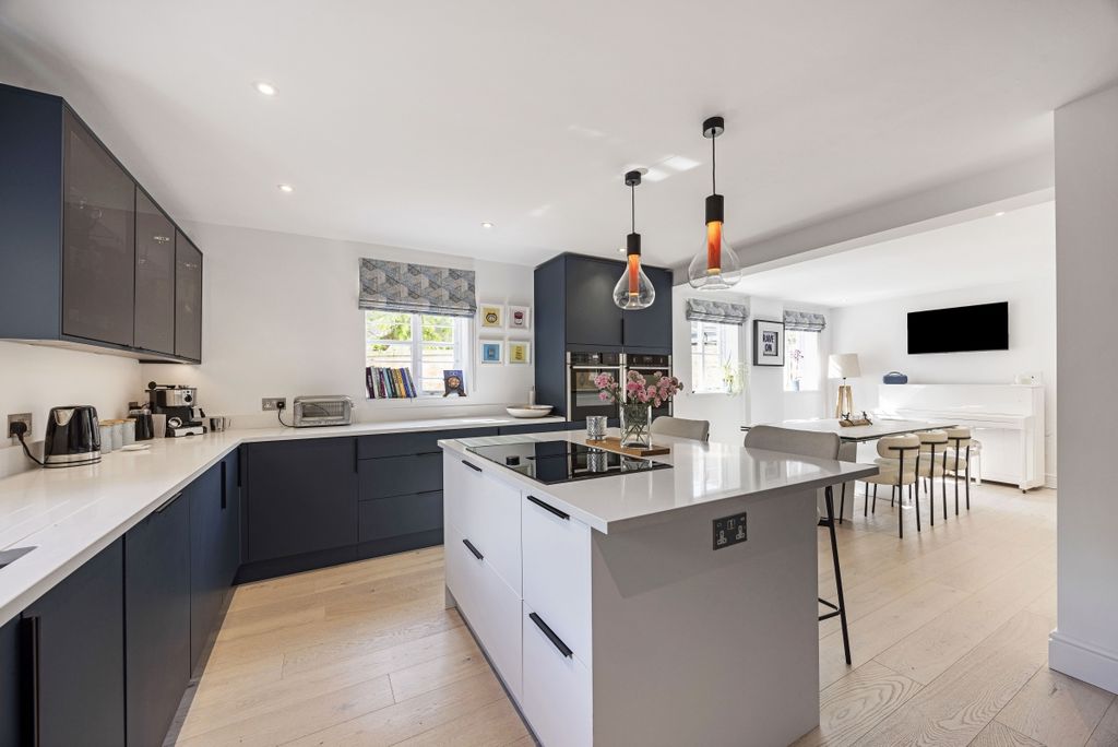 Additional image 4 of 3 bed mews to rentFauconberg Road, Cheltenham GL50