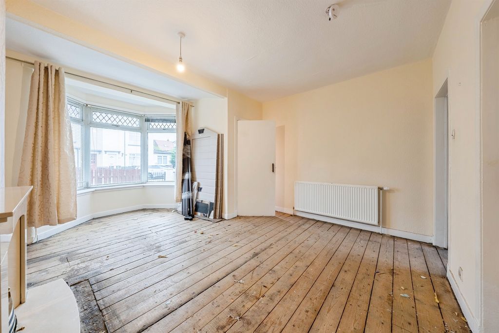 Property photo 2 of 16