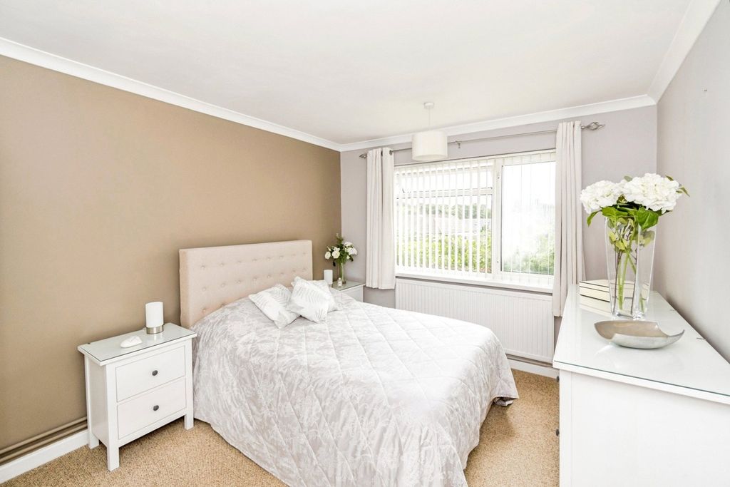Property photo 3 of 20 Pbox-Img.Jpg