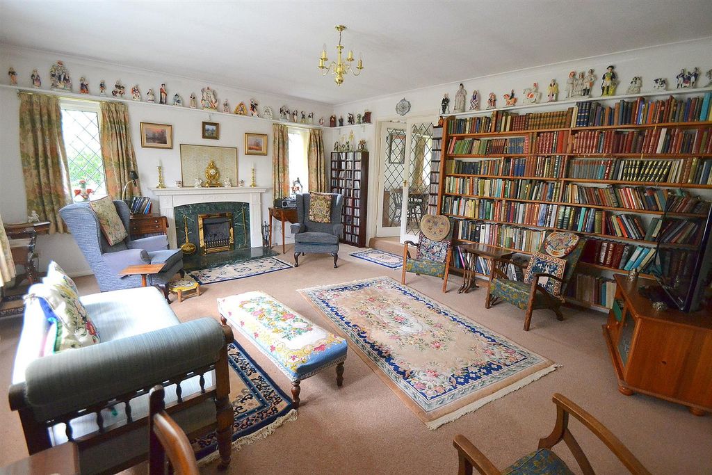 Property photo 3 of 17 Treesr2.Jpg