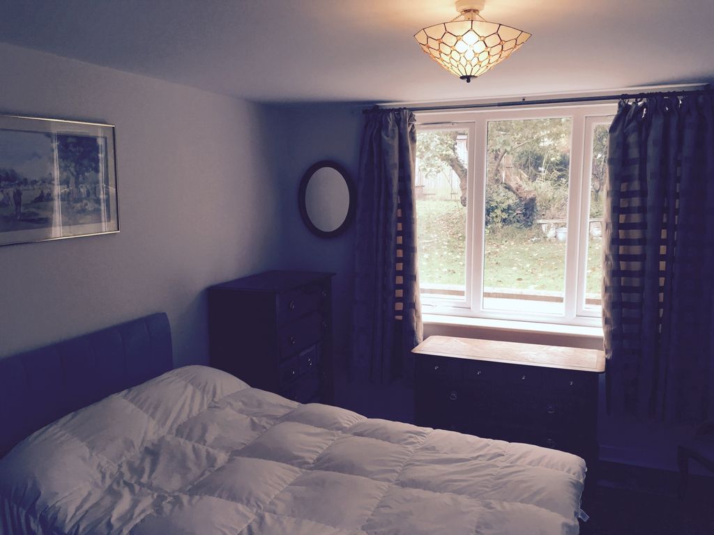 Property photo 3 of 4 Bed