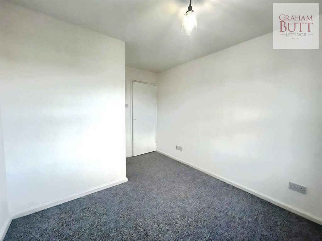 Property photo 3 of 6 Picture No. 02