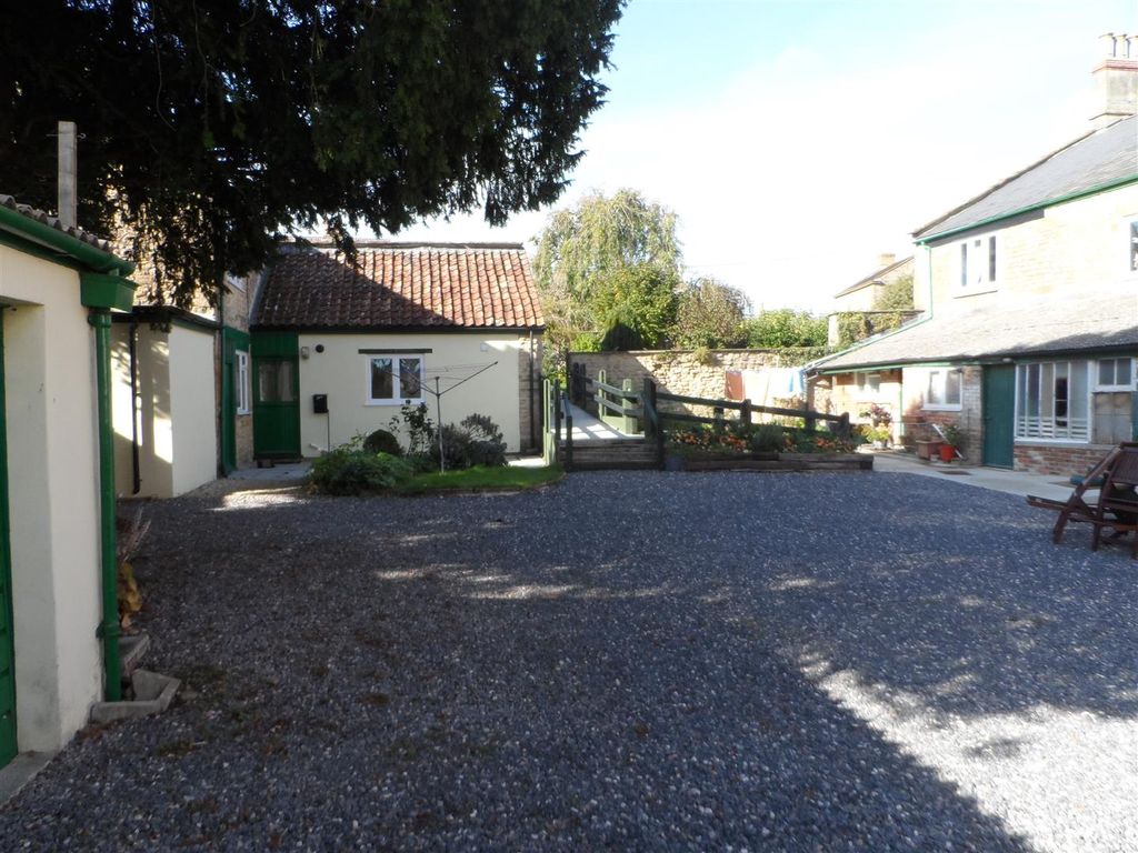 Property photo 3 of 9 Sam_7117.Jpg