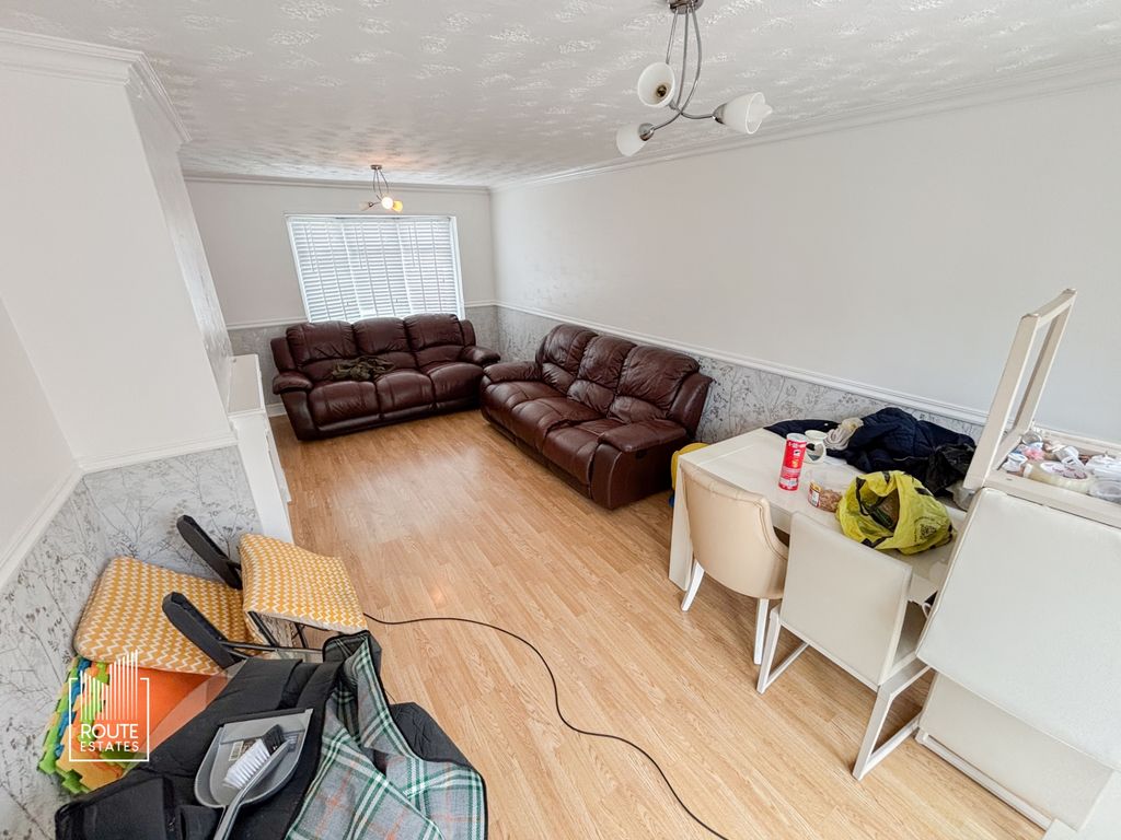 Property photo 2 of 15 Photo 13