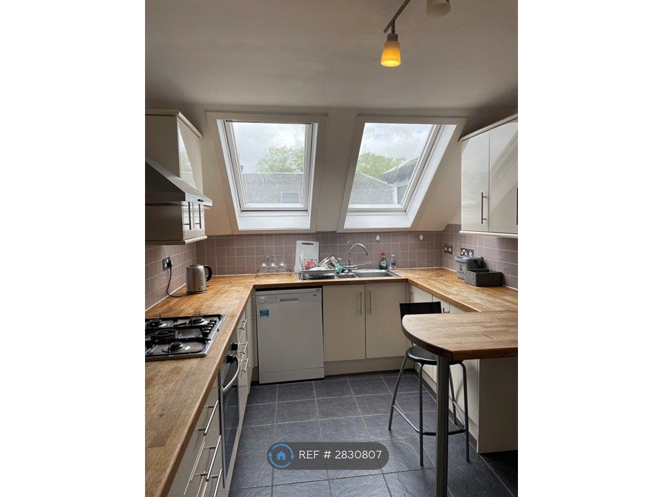 Property photo 3 of 34