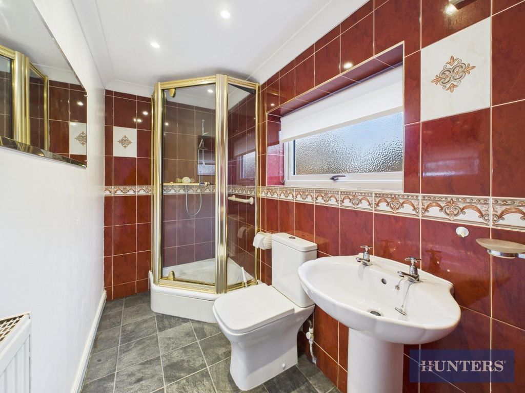 Additional image 9 of 1 bed flat for saleStation Avenue, Filey YO14