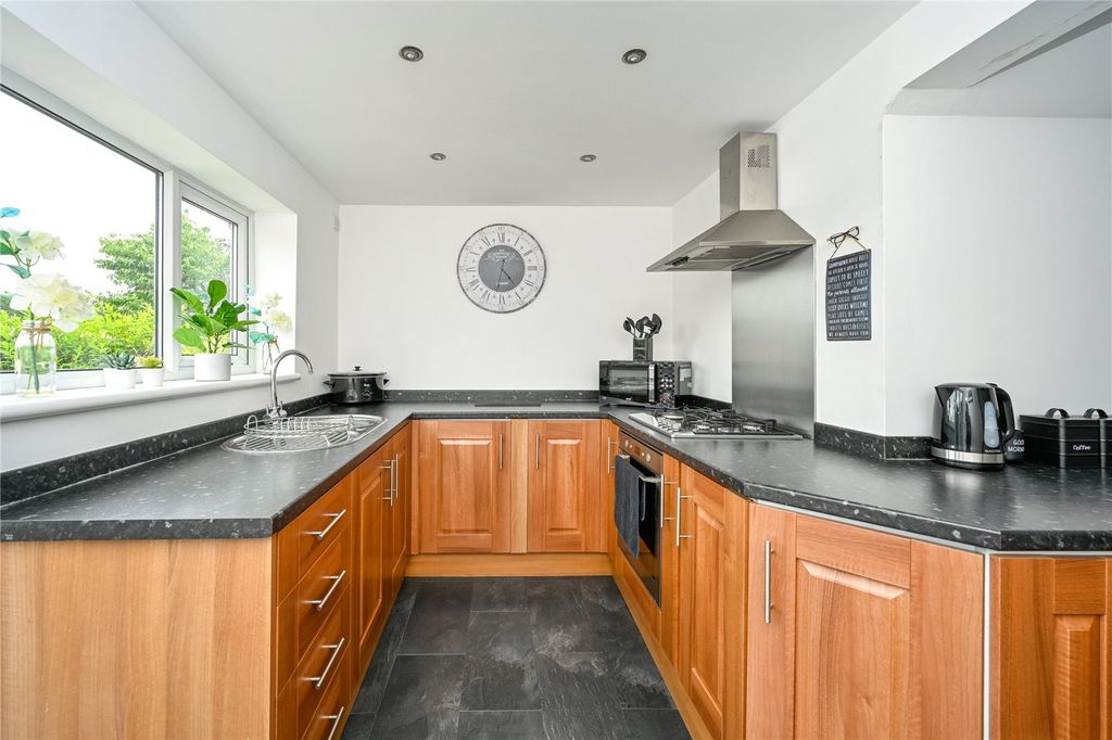 Property photo 2 of 21 Picture No. 08