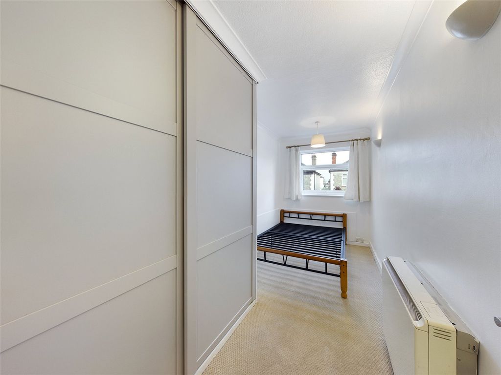 Property photo 3 of 5 Picture No. 10