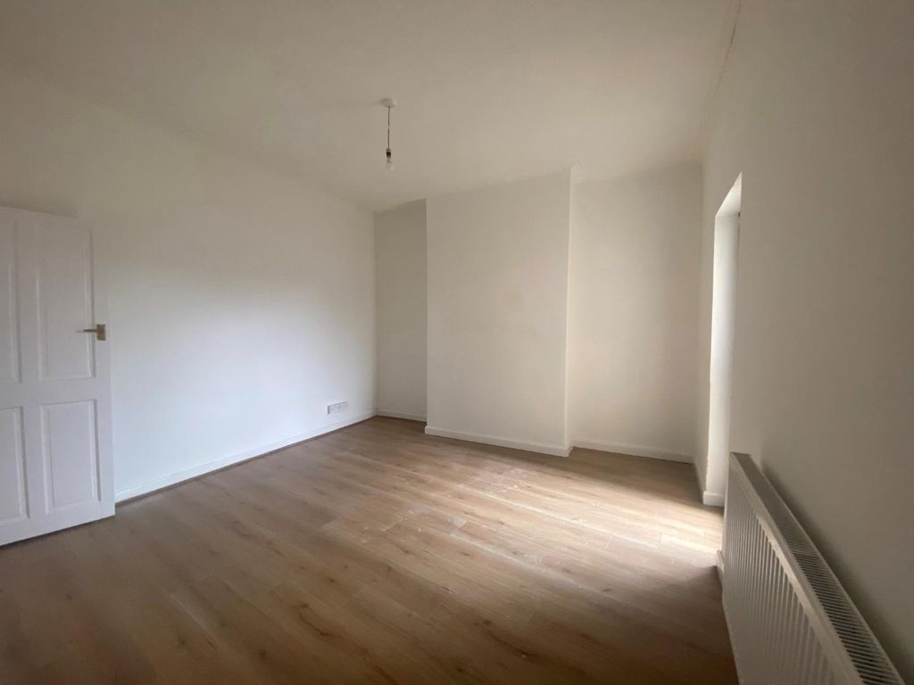 Property photo 3 of 15 12.Jpg