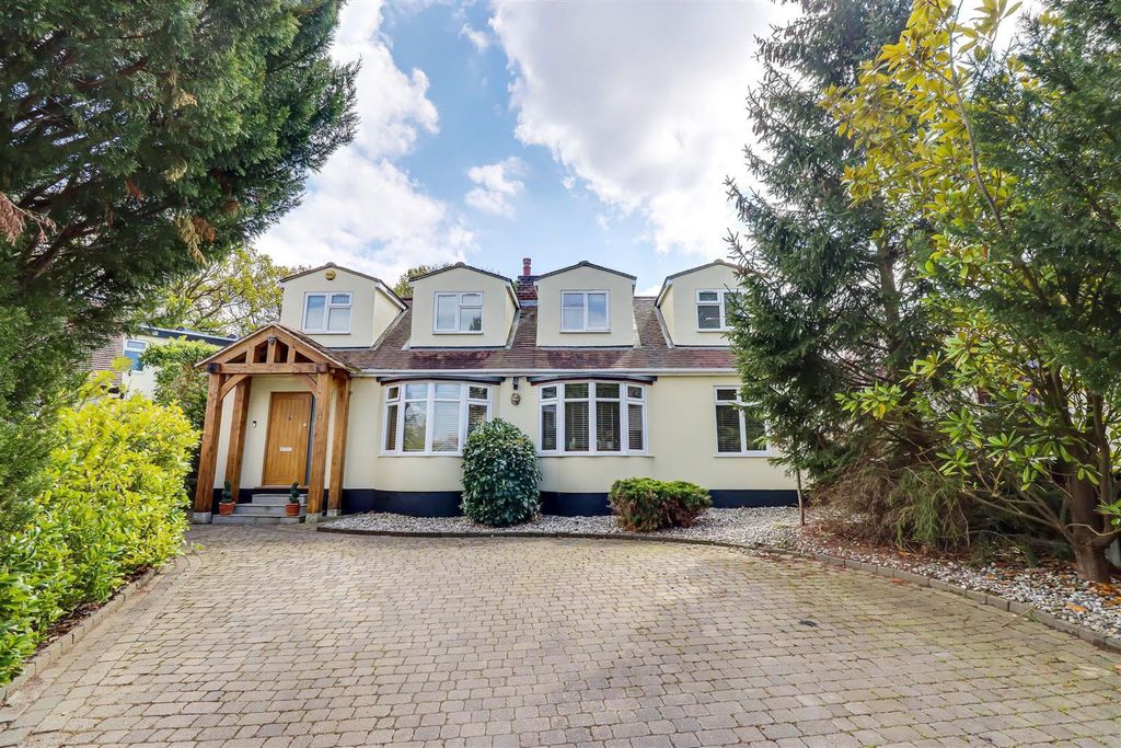 Property photo 1 of 27