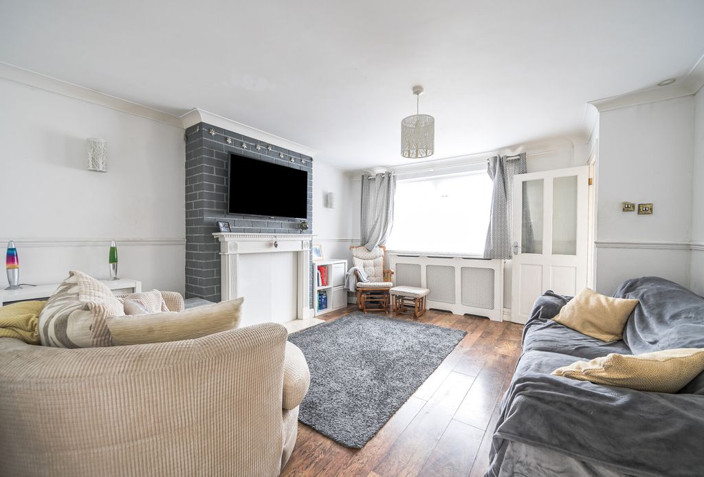 Property photo 2 of 17 Picture 2