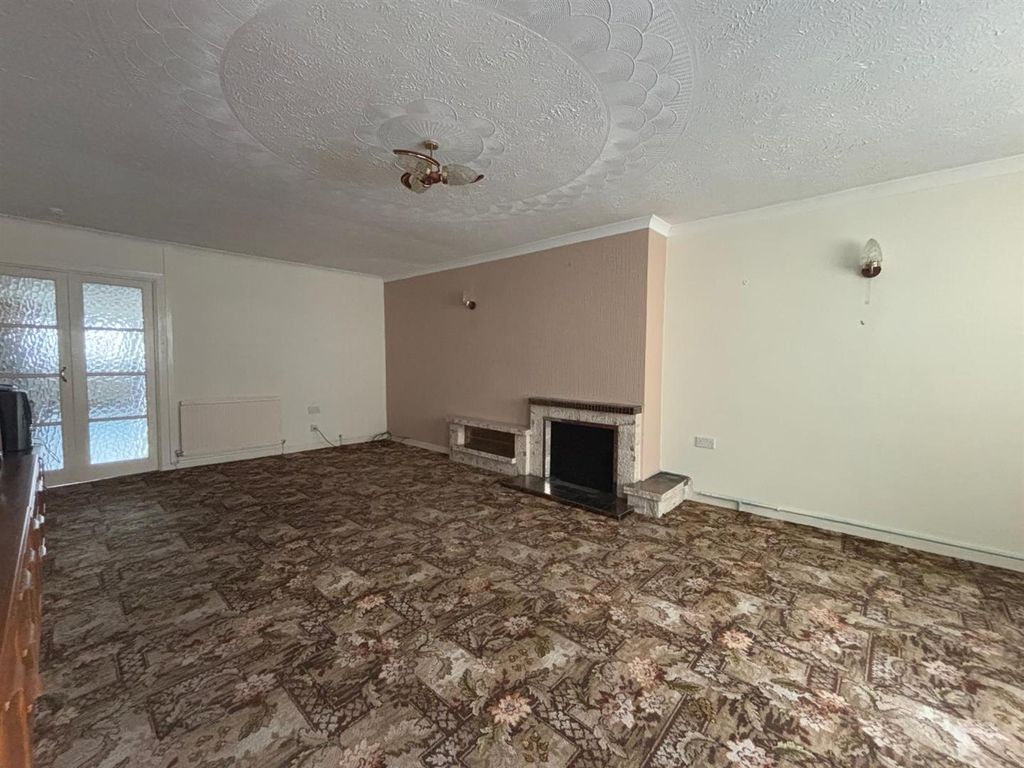 Property photo 3 of 30 Img-20251001-Wa0041.Jpg