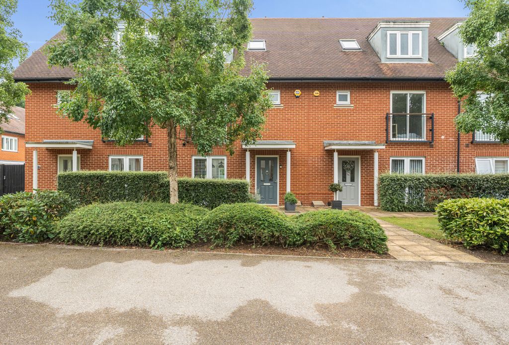 Property photo 2 of 22 1477705-1-6A2Fc62...