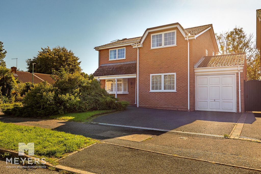 Property photo 1 of 17