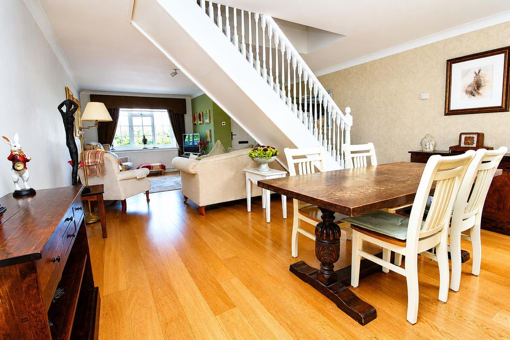 Property photo 3 of 24 Lounge/Dining Room