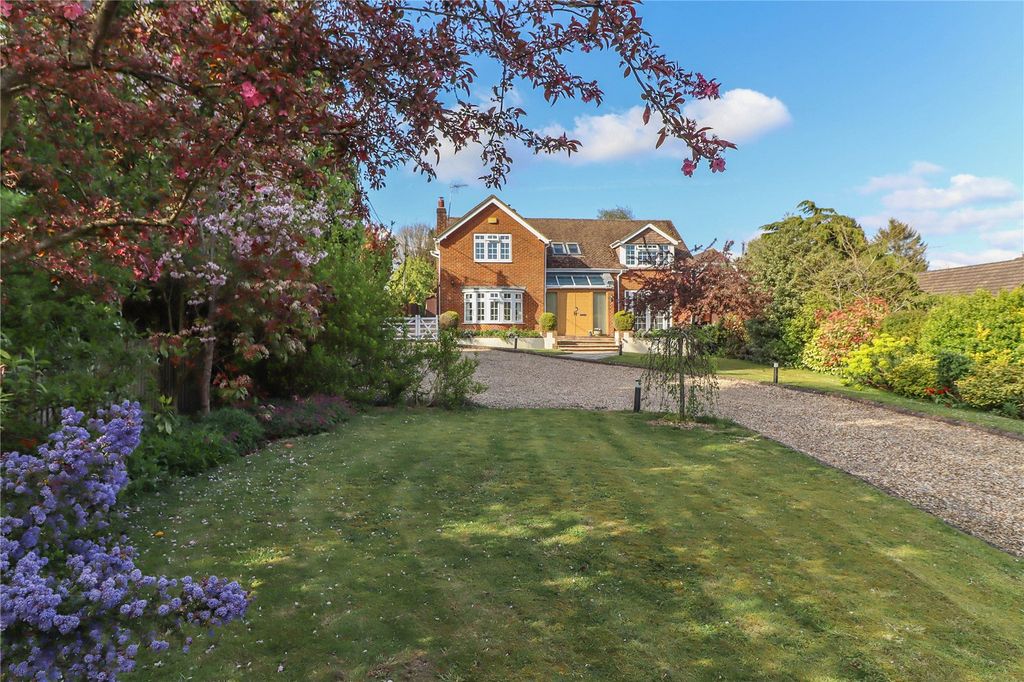 Property photo 2 of 31 Picture No. 15