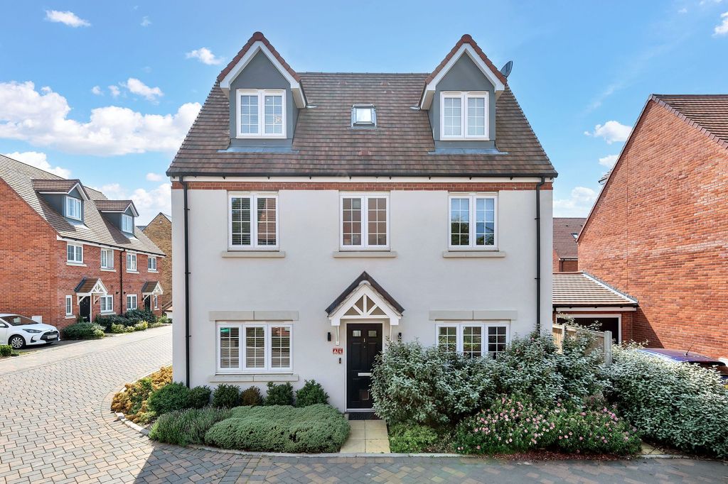 5 bed detached house for saleWebb Avenue, Newmarket CB8