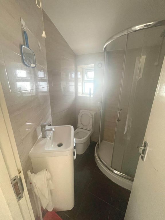 Property photo 2 of 2