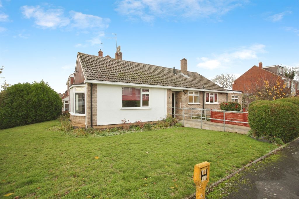 Property photo 2 of 21