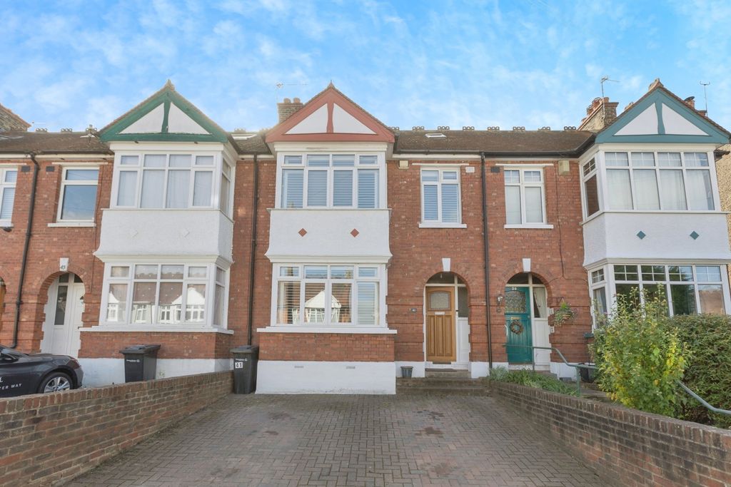 Property photo 1 of 16 Front