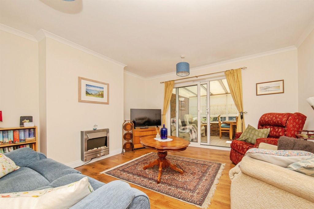 Property photo 3 of 15