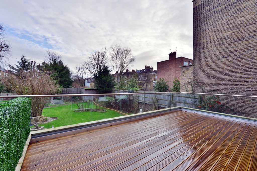 Property photo 2 of 6 4835251