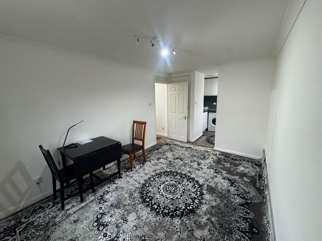 Property photo 1 of 4