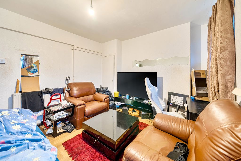 Property photo 2 of 14 Reception