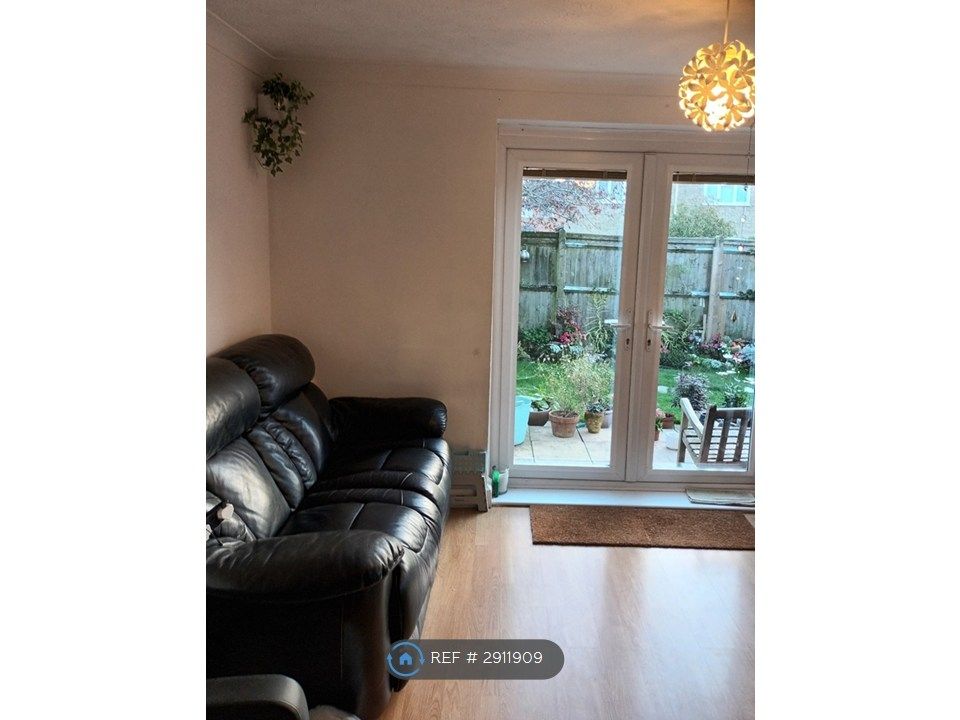 Property photo 1 of 1